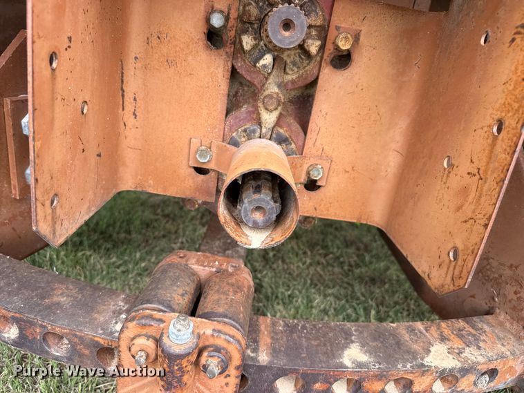 image for item EW4407 1966 Minneapolis Moline G-1000 tractor