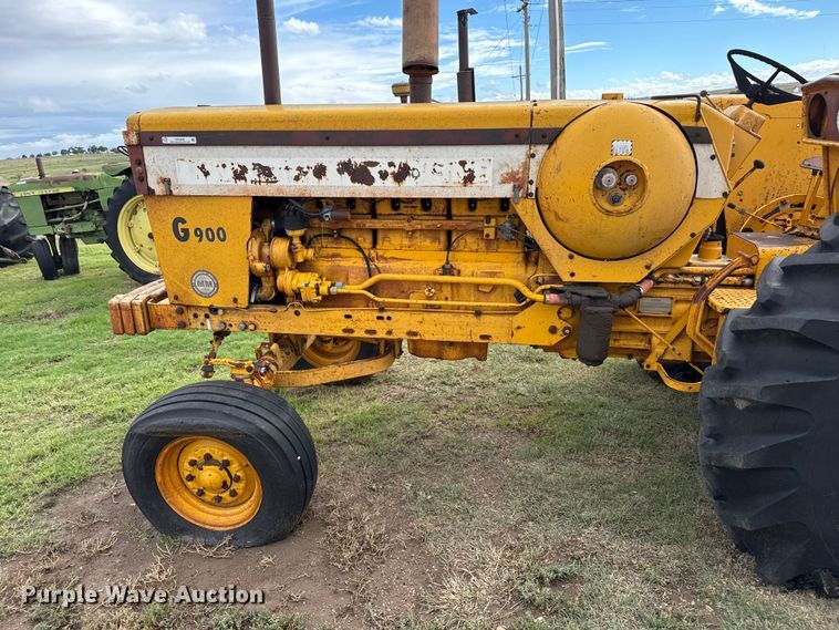 image for item EW4408 1967 Minneapolis Moline G-900 tractor