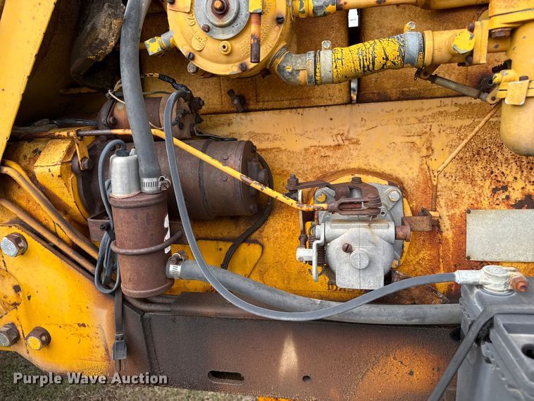 image for item EW4408 1967 Minneapolis Moline G-900 tractor
