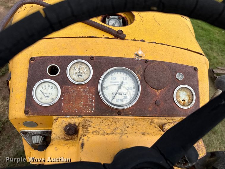image for item EW4408 1967 Minneapolis Moline G-900 tractor