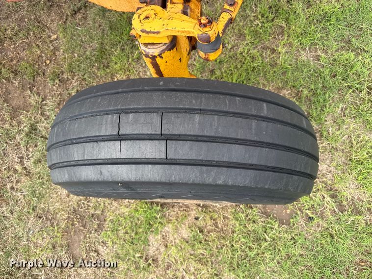 image for item EW4408 1967 Minneapolis Moline G-900 tractor