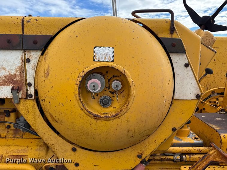 image for item EW4408 1967 Minneapolis Moline G-900 tractor