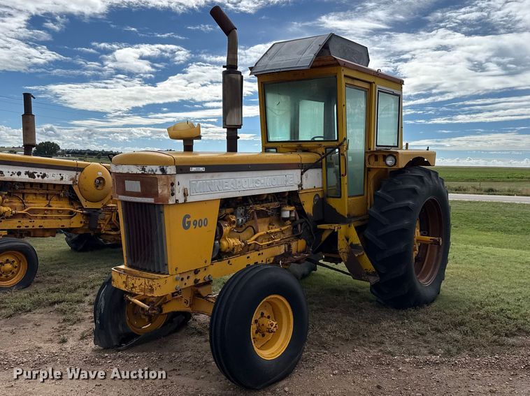 1967 Minneapolis Moline G-900 tractor