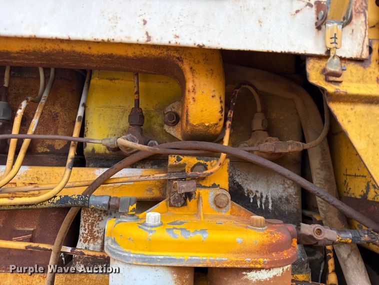 image for item EW4409 1967 Minneapolis Moline G-900 tractor