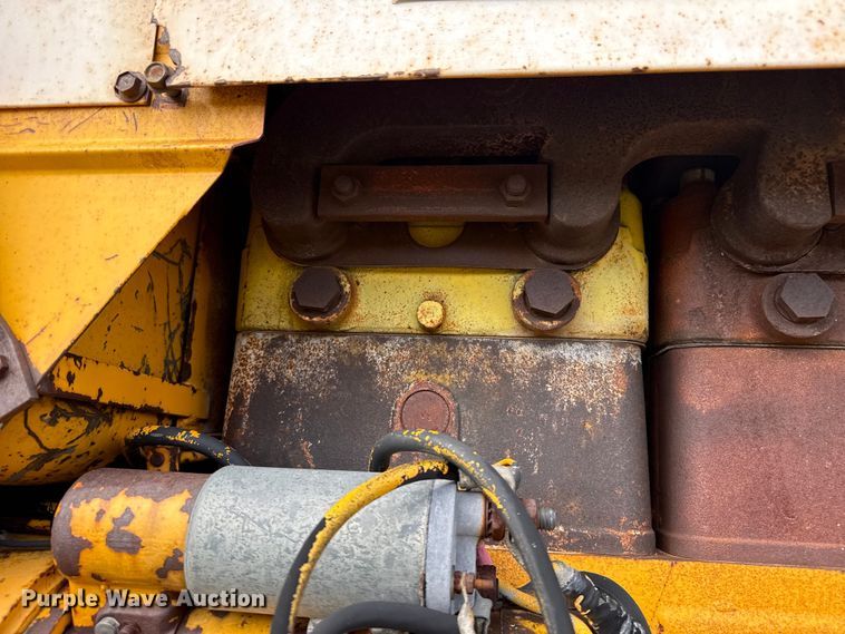 image for item EW4409 1967 Minneapolis Moline G-900 tractor