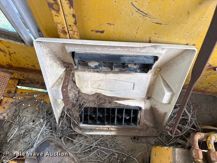 image for item EW4409 1967 Minneapolis Moline G-900 tractor