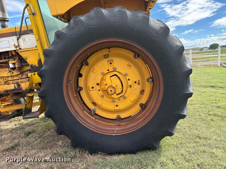 image for item EW4409 1967 Minneapolis Moline G-900 tractor