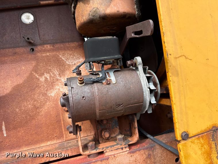 image for item EW4410 Minneapolis Moline G VI tractor