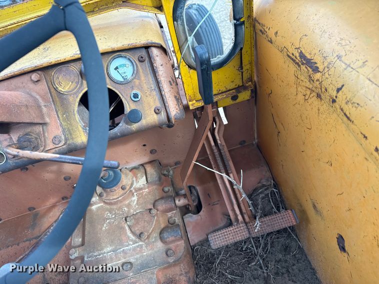 image for item EW4410 Minneapolis Moline G VI tractor