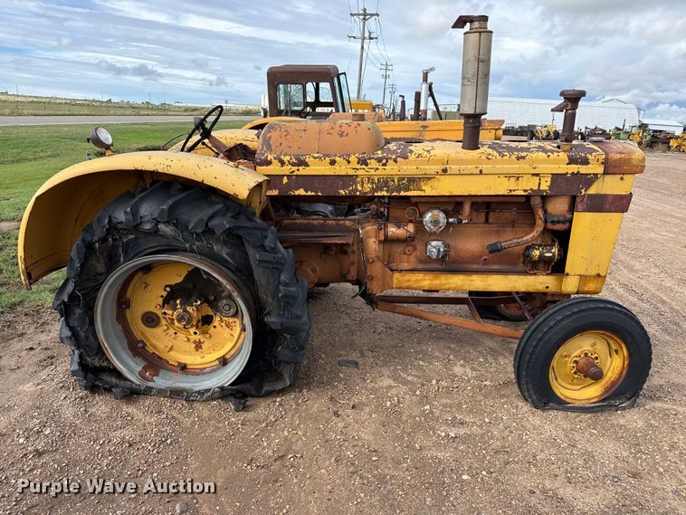 image for item EW4411 Minneapolis Moline G705 tractor