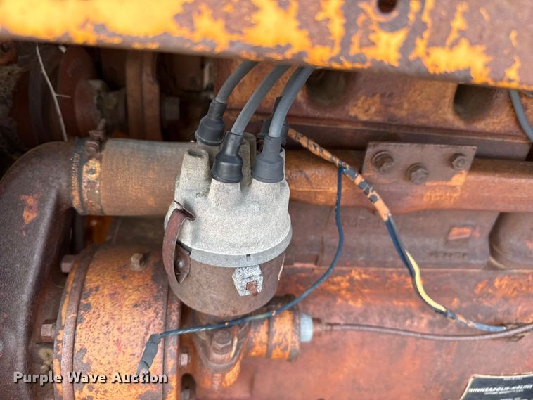 image for item EW4411 Minneapolis Moline G705 tractor