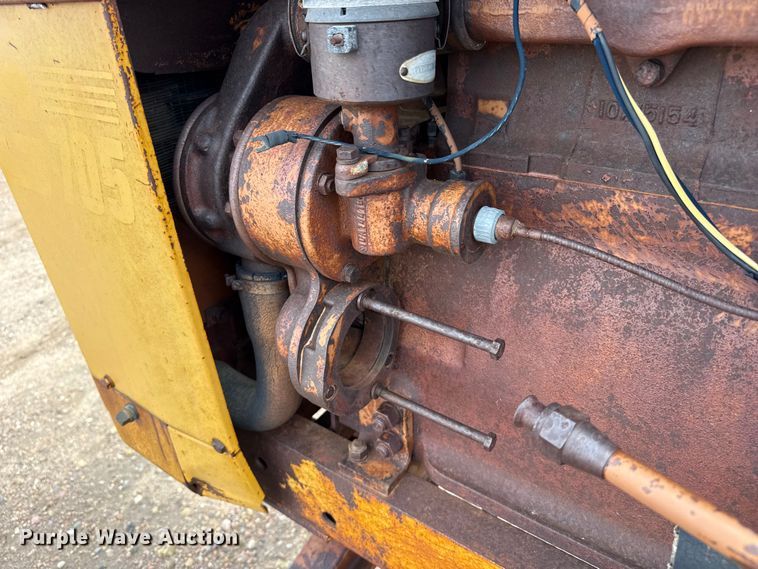 image for item EW4411 Minneapolis Moline G705 tractor