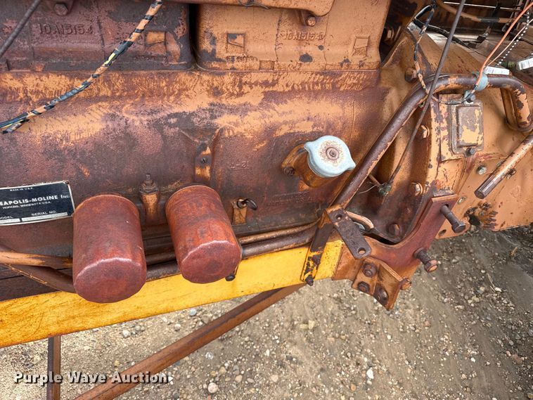 image for item EW4411 Minneapolis Moline G705 tractor