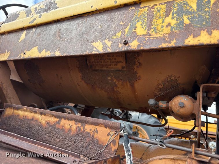 image for item EW4411 Minneapolis Moline G705 tractor