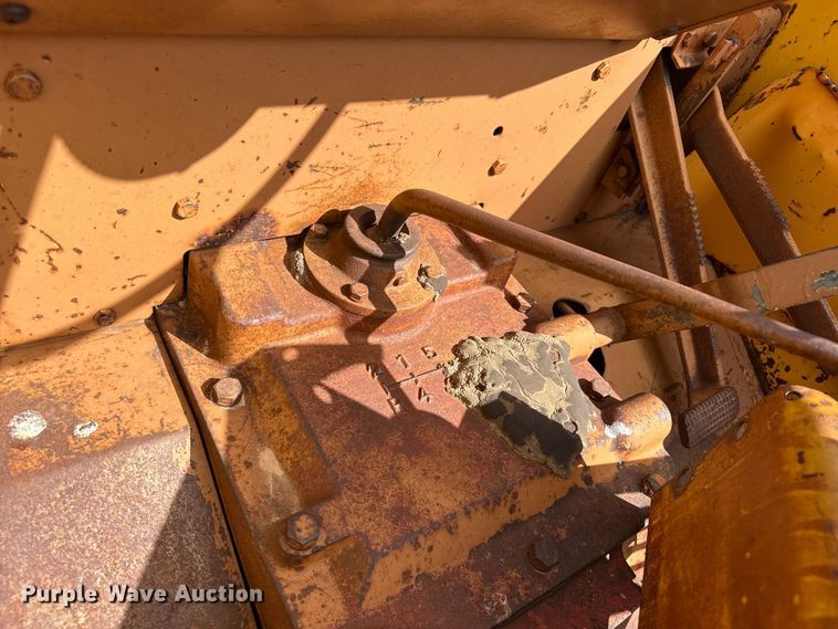 image for item EW4411 Minneapolis Moline G705 tractor