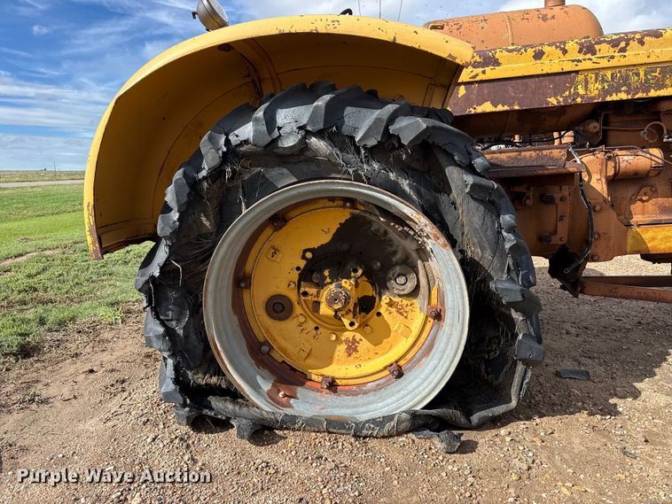 image for item EW4411 Minneapolis Moline G705 tractor