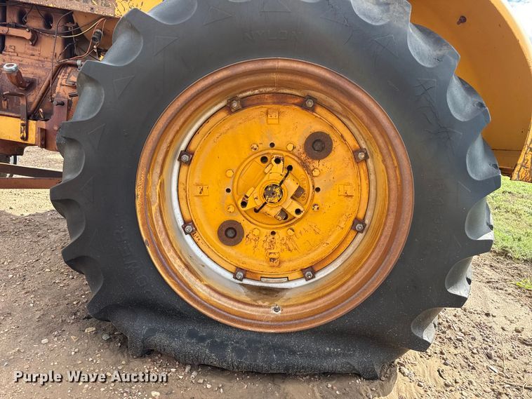 image for item EW4411 Minneapolis Moline G705 tractor