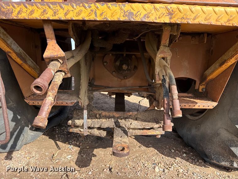 image for item EW4412 Minneapolis Moline G VI tractor