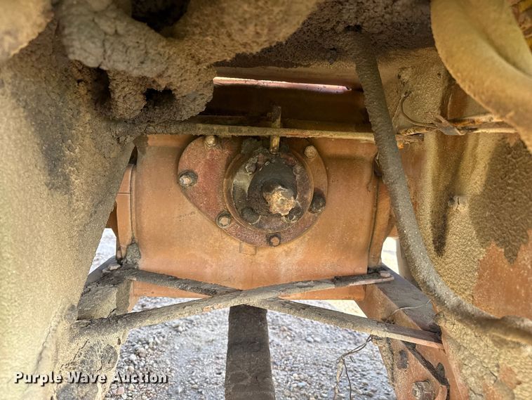 image for item EW4412 Minneapolis Moline G VI tractor