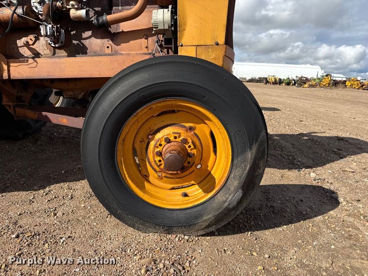image for item EW4412 Minneapolis Moline G VI tractor