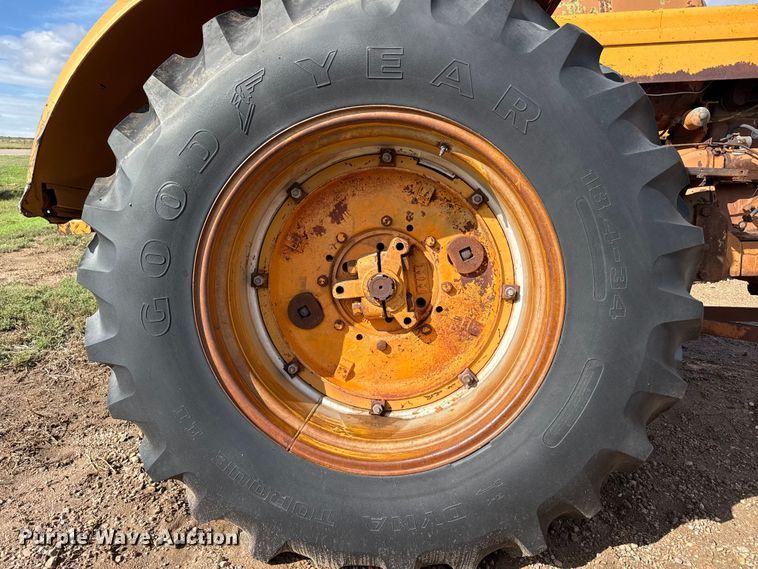 image for item EW4412 Minneapolis Moline G VI tractor