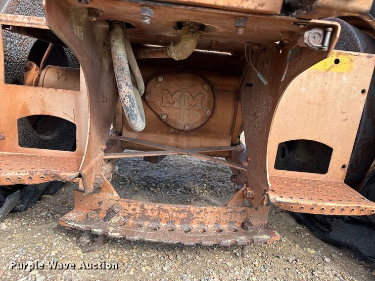 image for item EW4414 Minneapolis Moline G VI tractor
