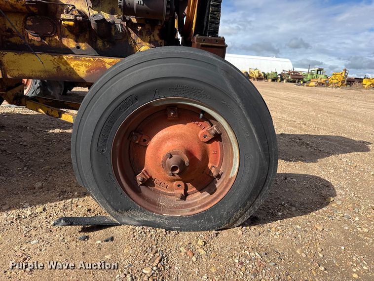 image for item EW4416 1948 Minneapolis Moline GTB tractor
