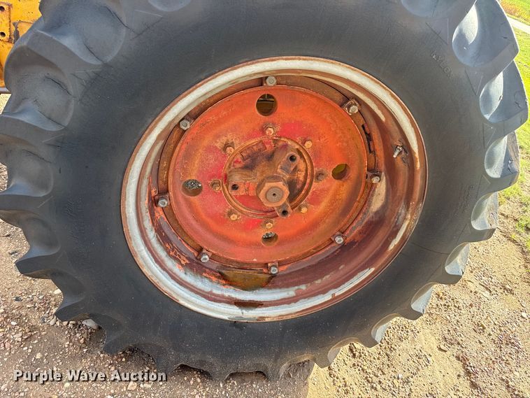 image for item EW4416 1948 Minneapolis Moline GTB tractor