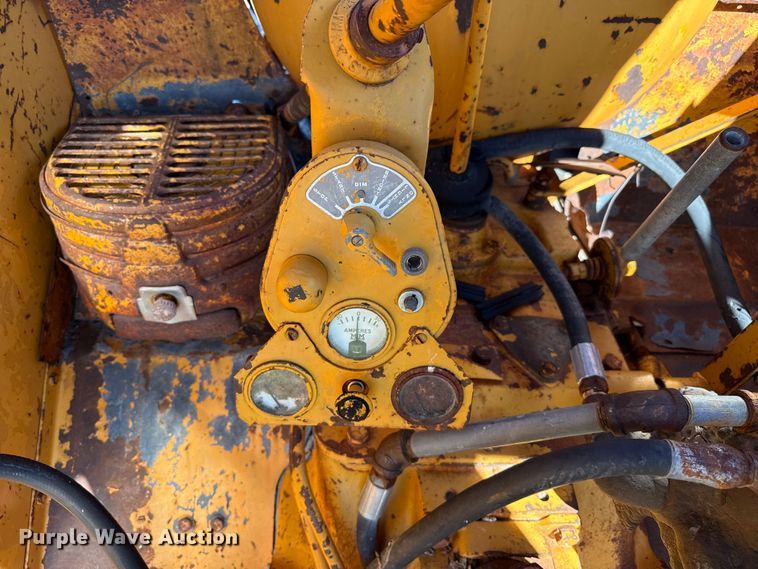 image for item EW4417 1958 Minneapolis Moline GB tractor