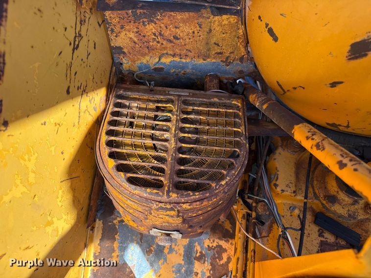 image for item EW4417 1958 Minneapolis Moline GB tractor