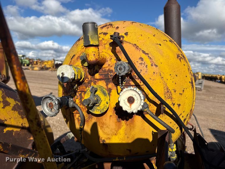 image for item EW4418 Minneapolis Moline U tractor