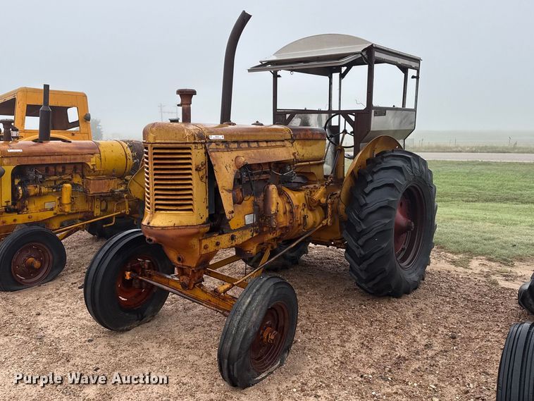 1948 Minneapolis Moline UTS tractor