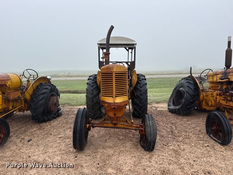 image for item EW4419 1948 Minneapolis Moline UTS tractor