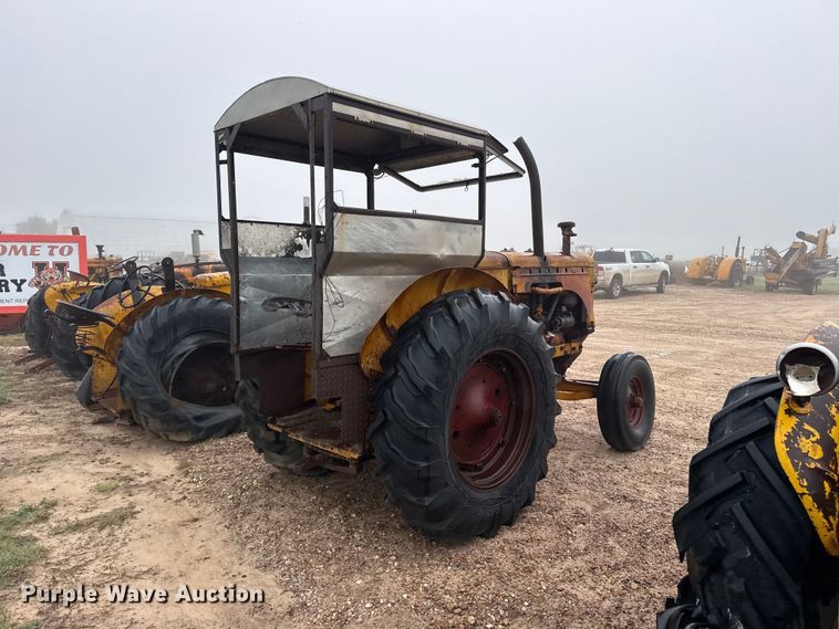 image for item EW4419 1948 Minneapolis Moline UTS tractor