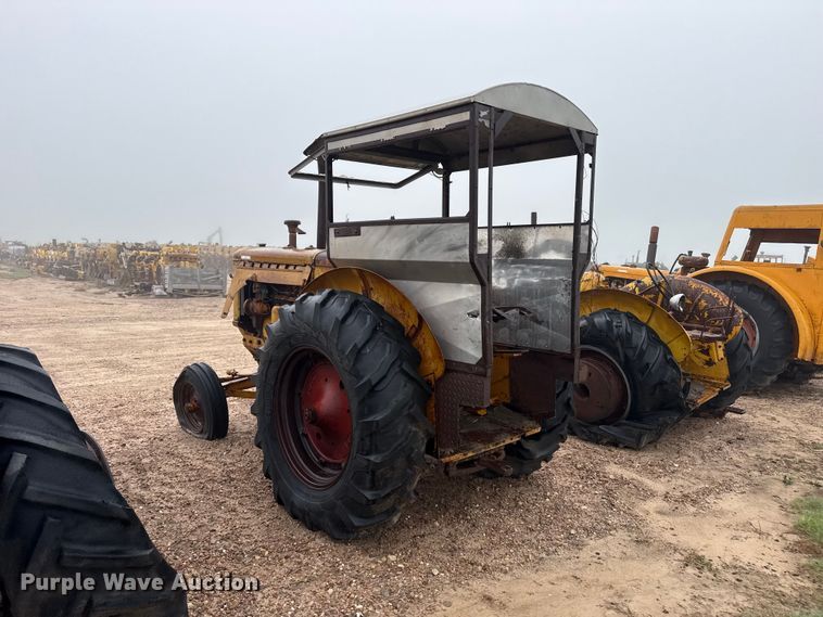 image for item EW4419 1948 Minneapolis Moline UTS tractor