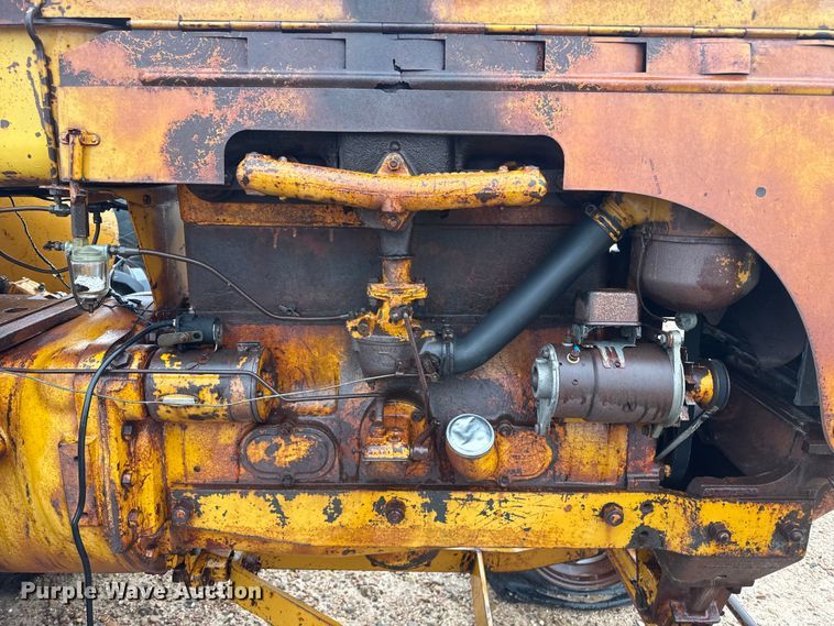 image for item EW4419 1948 Minneapolis Moline UTS tractor