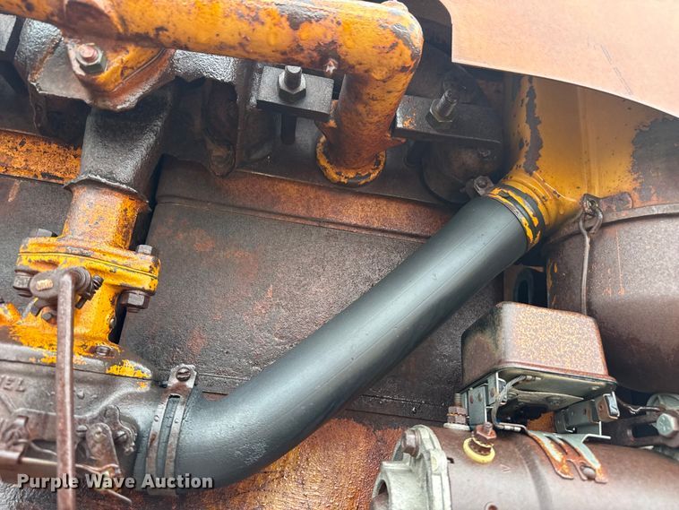image for item EW4419 1948 Minneapolis Moline UTS tractor