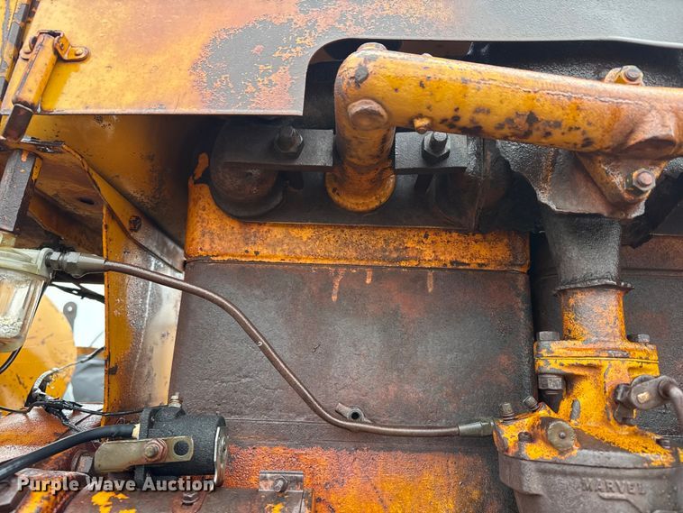 image for item EW4419 1948 Minneapolis Moline UTS tractor