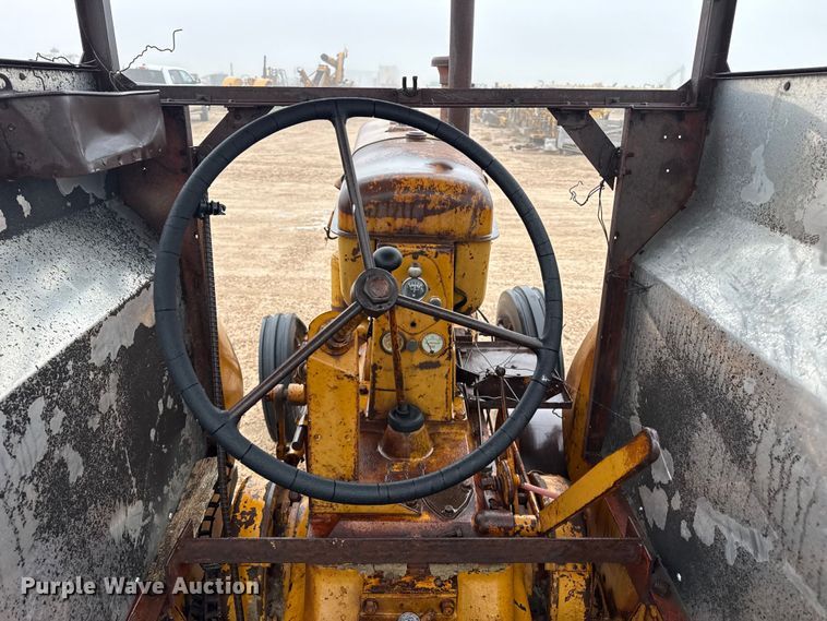 image for item EW4419 1948 Minneapolis Moline UTS tractor