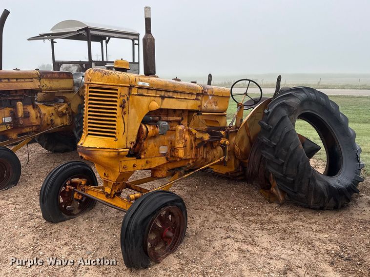 1948 Minneapolis Moline UTS tractor