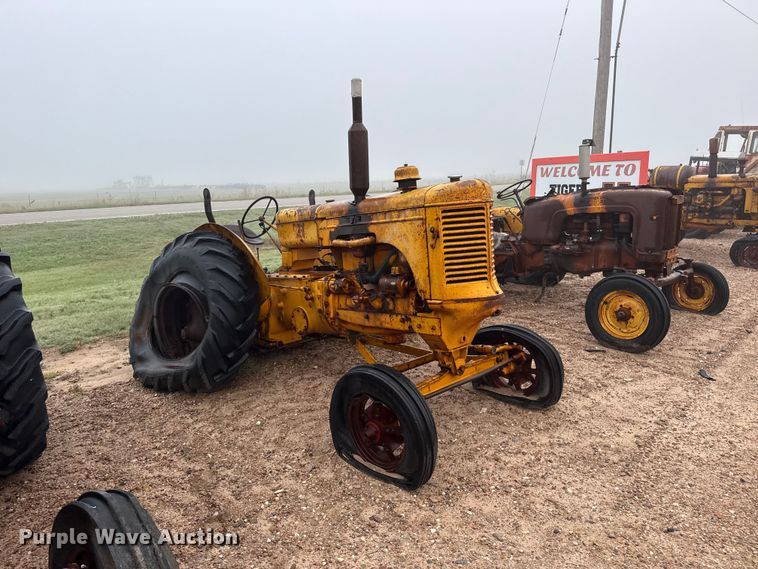 image for item EW4420 1948 Minneapolis Moline UTS tractor