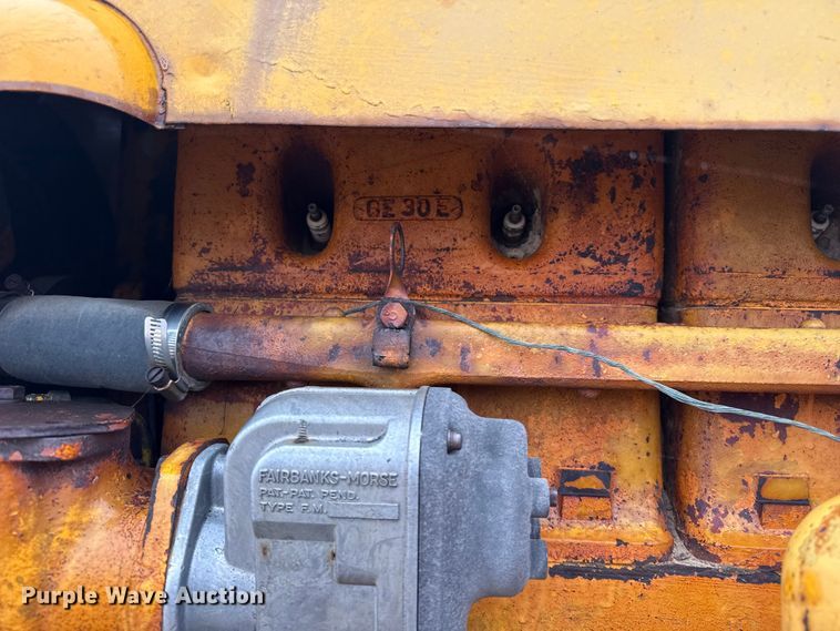 image for item EW4420 1948 Minneapolis Moline UTS tractor