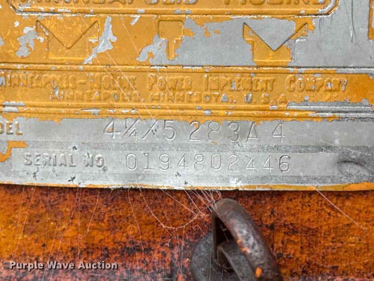 image for item EW4420 1948 Minneapolis Moline UTS tractor