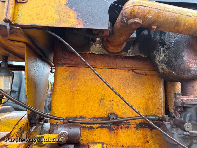 image for item EW4420 1948 Minneapolis Moline UTS tractor