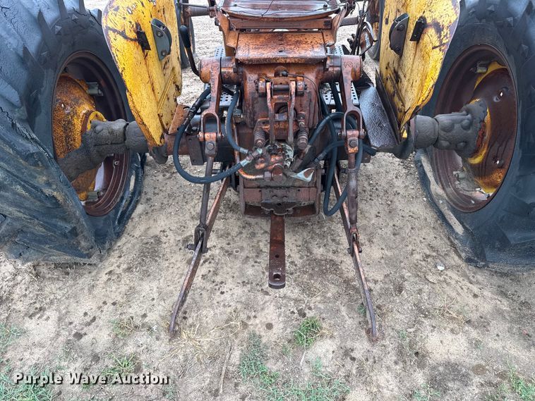 image for item EW4421 1963 Minneapolis Moline Jet Star 2 tractor