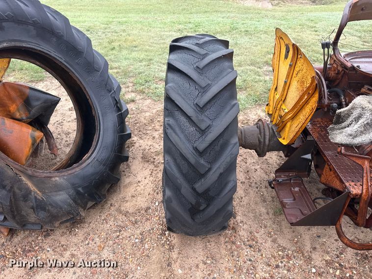 image for item EW4421 1963 Minneapolis Moline Jet Star 2 tractor