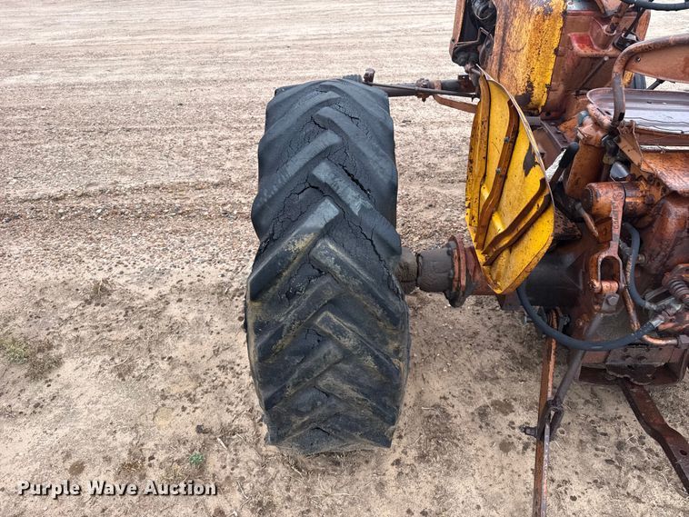 image for item EW4421 1963 Minneapolis Moline Jet Star 2 tractor