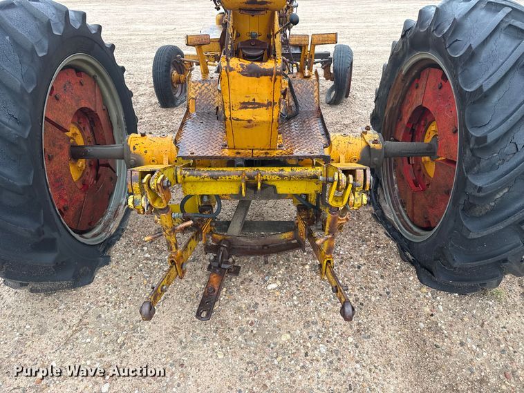 image for item EW4422 1955 Minneapolis Moline UB tractor