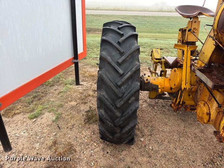 image for item EW4422 1955 Minneapolis Moline UB tractor