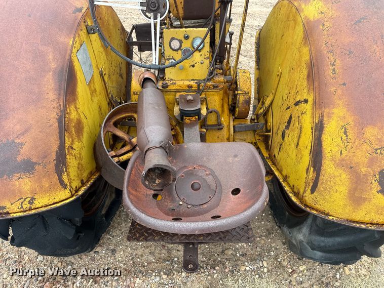 image for item EW4423 1940 Minneapolis Moline UTU tractor